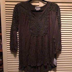 Liz Claiborne Fun Top